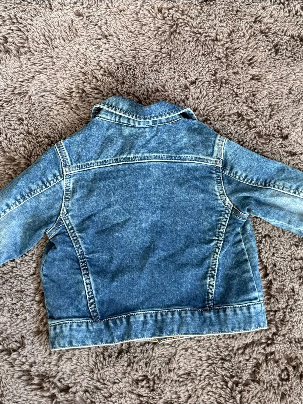 H&M stylish light